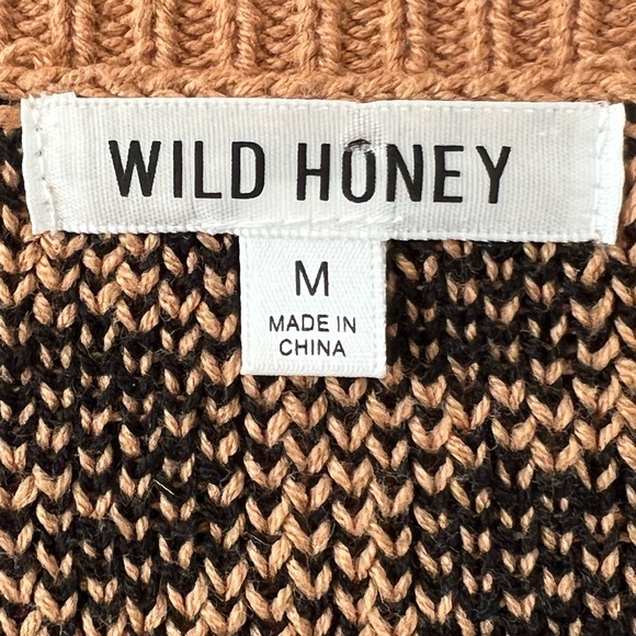 Wild Honey Leopard Print Crop V Neck Sweater- Size Medium - Picture 3 of 4